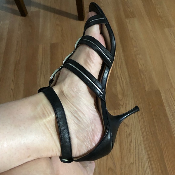 First Pic Copy Never Wore When Bought Coach Sandals Black Leather 3” heels - Picture 8 of 9